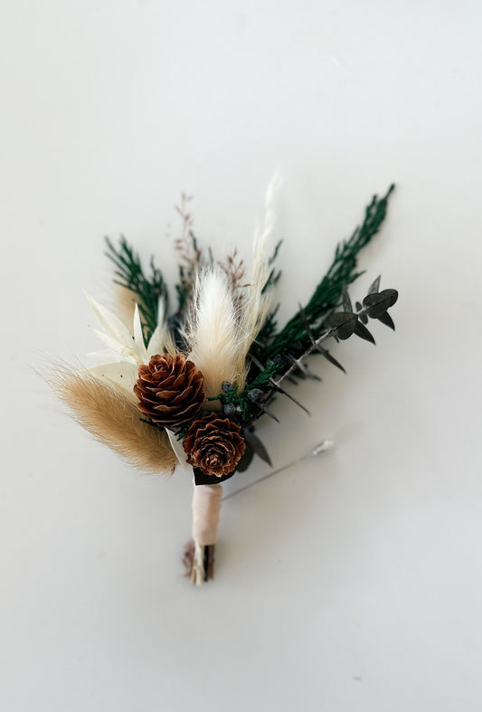 Juniper + Pine Cone Boutonniere/ Wedding Flowers/ Groom and Groomsmen/ Dried Flowers